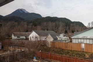 Photo 21: 1023 BROTHERS Place in Squamish: Northyards 1/2 Duplex for sale : MLS®# R2663803