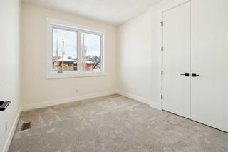 Photo 19: 440 23 Avenue NW in Calgary: Mount Pleasant Semi Detached (Half Duplex) for sale : MLS®# A2121034