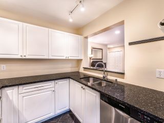 Photo 20: N302 628 W 13TH Avenue in Vancouver: Fairview VW Condo for sale in "Connaught Estates" (Vancouver West)  : MLS®# R2747228