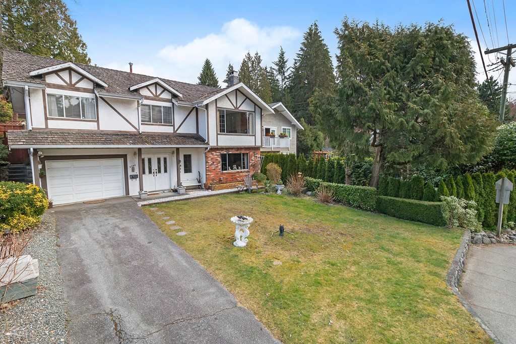 Main Photo: 4384 Cliffmont Road in North Vancouver: Deep Cove House for sale : MLS®# R2376286