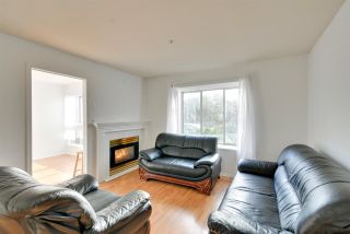 Photo 8: 208 2133 DUNDAS Street in Vancouver: Hastings Condo for sale in "HARBOUR GATE" (Vancouver East)  : MLS®# R2227783