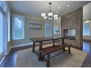 Photo 4: 710 Red Cedar Crt in VICTORIA: Hi Western Highlands House for sale (Highlands)  : MLS®# 629674
