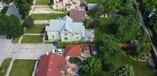 Photo 5: 131 Dufferin Ave E in Portage la Prairie: House for sale : MLS®# 202218396