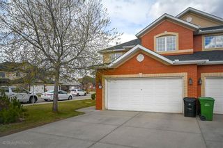 Photo 2: 1545 Strathcona Drive SW in Calgary: Strathcona Park Semi Detached for sale : MLS®# A1219306