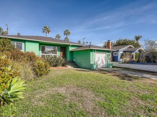 Photo 2: PACIFIC BEACH House for sale : 3 bedrooms : 1968 Emerald St in San Diego