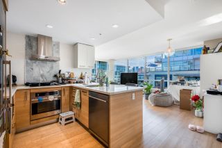 Photo 3: 1407 1783 MANITOBA Street in Vancouver: False Creek Condo for sale (Vancouver West)  : MLS®# R2610486