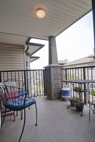 Photo 11: 402 5488 198 Street in Langley: Langley City Condo for sale in "Brooklyn Wynd" : MLS®# R2063283