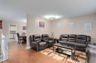 Photo 2: 8819 152 Street in Surrey: Bear Creek Green Timbers House for sale : MLS®# R2251912