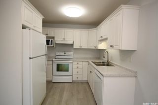 Photo 2: 17 605 Perehudoff Crescent in Saskatoon: Erindale Residential for sale : MLS®# SK911471