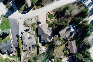 Photo 3: 2914 Cedar Drive in Sorrento: House for sale : MLS®# 10181216