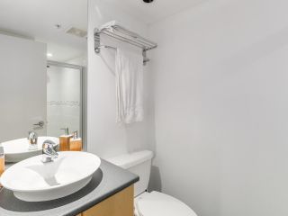 Photo 11: 808 155 W 1ST Street in North Vancouver: Lower Lonsdale Condo for sale in "TIME" : MLS®# R2094578