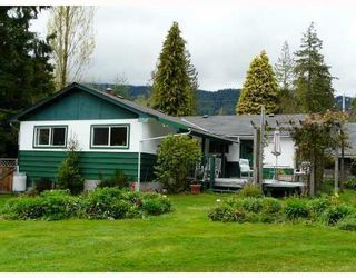 Photo 1: 999 REED Road in Gibsons: Gibsons &amp; Area House for sale (Sunshine Coast)  : MLS®# V752207