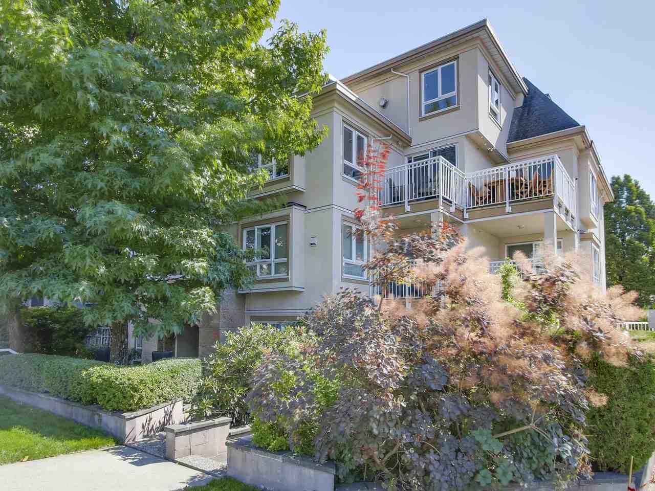 Main Photo: 401 228 E 14TH Avenue in Vancouver: Mount Pleasant VE Condo for sale in "DeVa" (Vancouver East)  : MLS®# R2207706