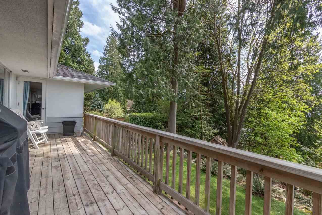 Photo 10: Photos: 239 TAMARACK Road in North Vancouver: Upper Lonsdale House for sale : MLS®# R2453859