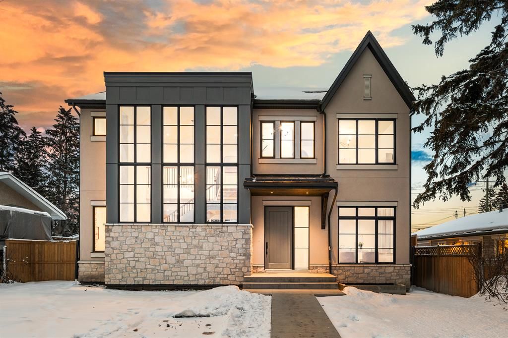 Main Photo: 8 Lenton Place SW in Calgary: North Glenmore Park Detached for sale : MLS®# A2030611