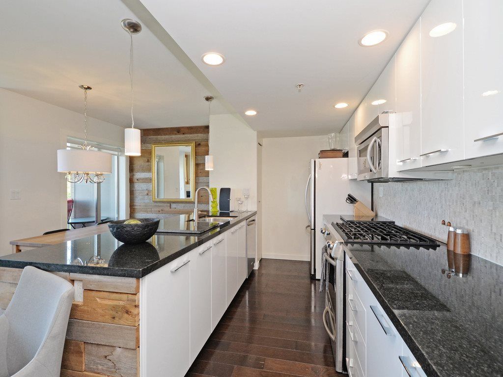 Photo 5: Photos: TH6 1288 CHESTERFIELD Avenue in North Vancouver: Central Lonsdale Townhouse for sale : MLS®# R2197784
