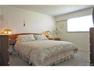 Photo 4:  in VICTORIA: SE Cedar Hill House for sale (Saanich East)  : MLS®# 398561