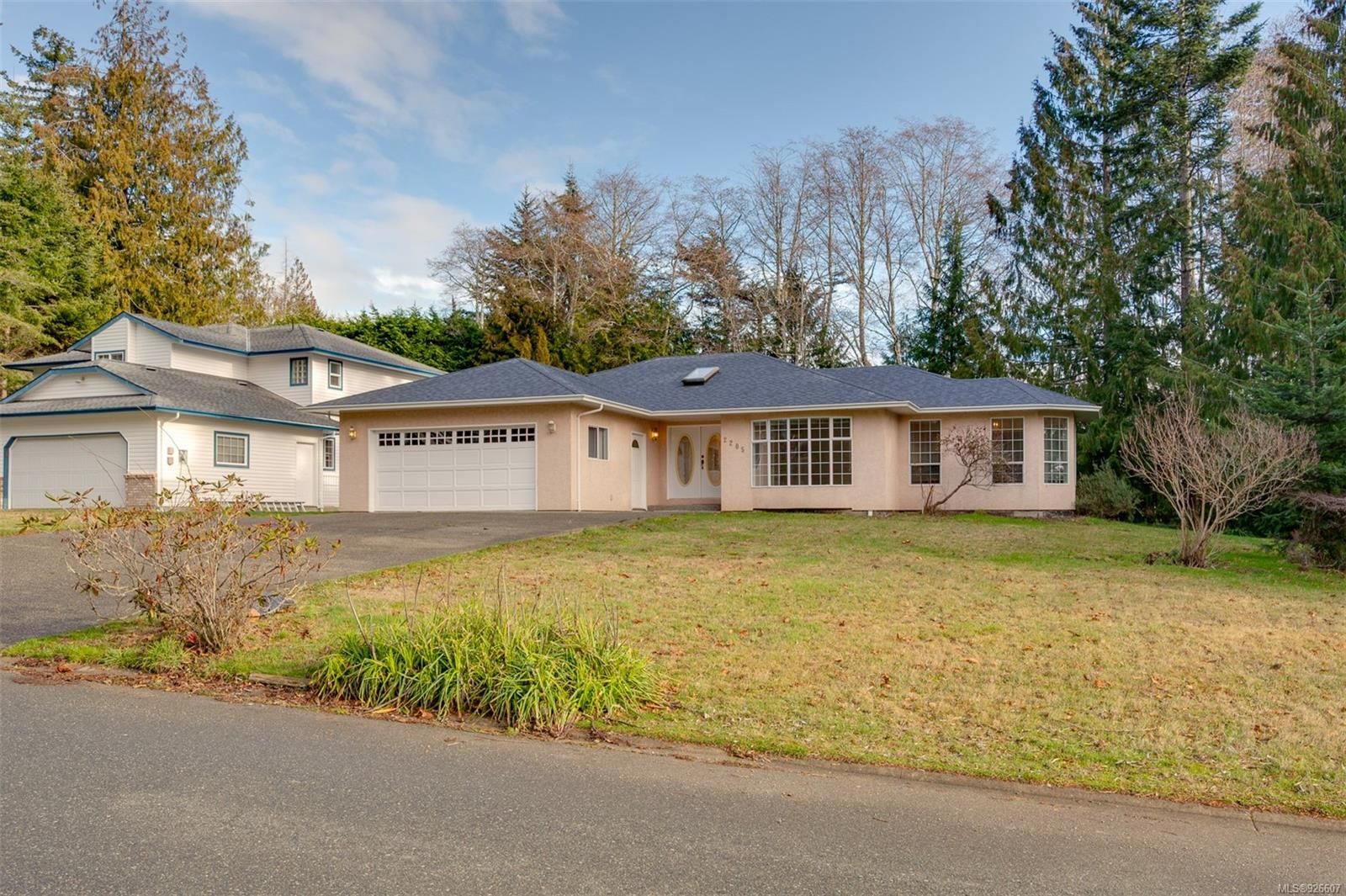 Main Photo: 2205 Maple Ave in Sooke: Sk Broomhill House for sale : MLS®# 926607