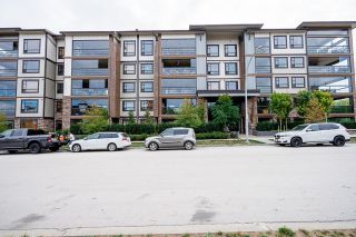 Photo 2: 111 14588 MCDOUGALL Drive in Surrey: King George Corridor Condo for sale in "Forest Ridge" (South Surrey White Rock)  : MLS®# R2813738