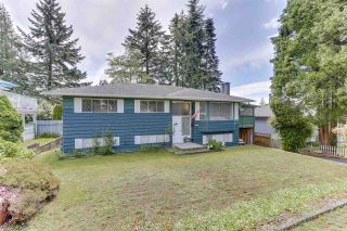 Photo 2: 2122 EDGEWOOD Avenue in Coquitlam: Central Coquitlam House for sale : MLS®# R2462677