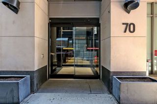 Photo 5: 4902 70 Temperance Street in Toronto: Bay Street Corridor Condo for sale (Toronto C01)  : MLS®# C8204802