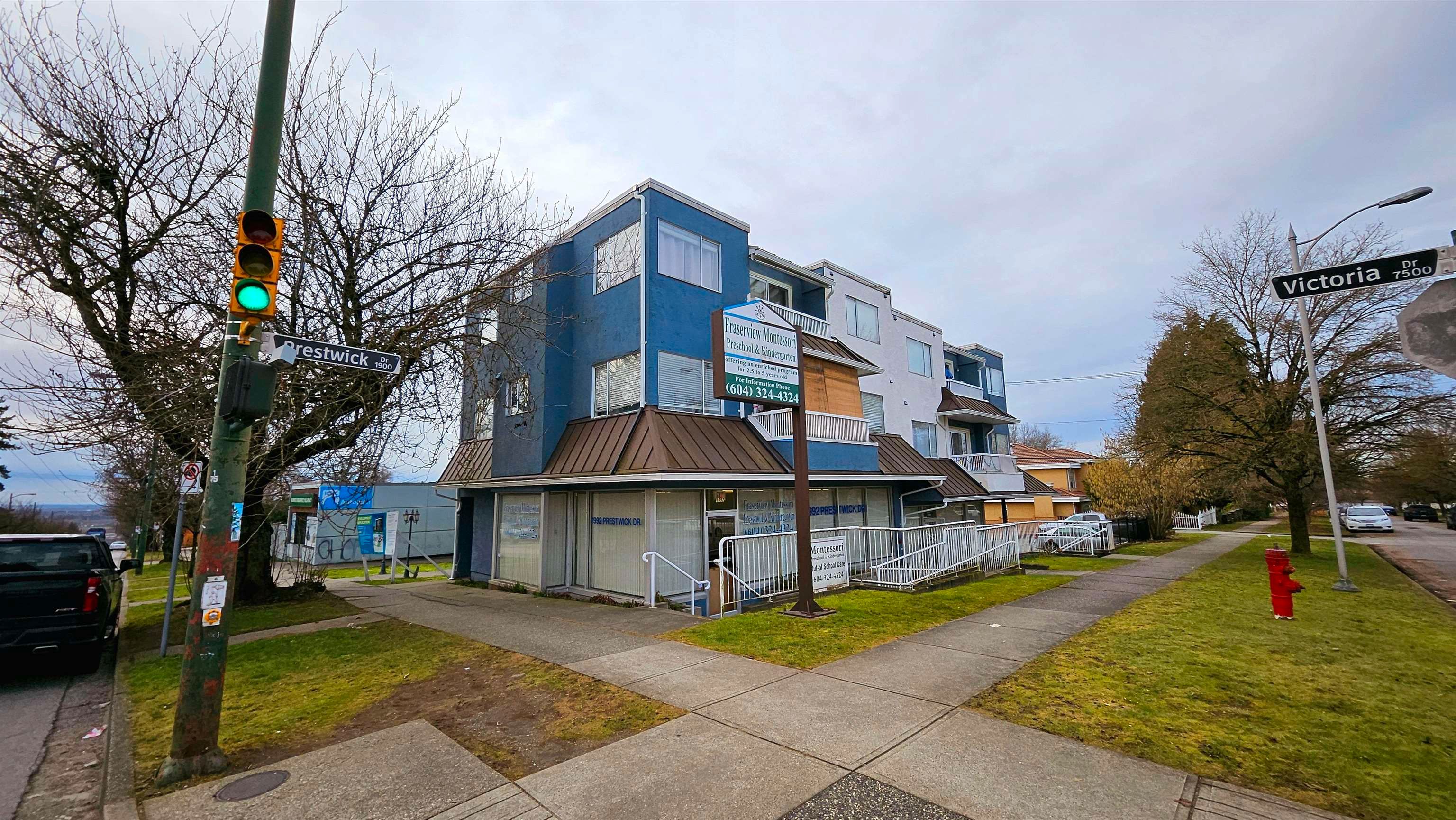 Main Photo: 1992 PRESTWICK Drive in Vancouver: Fraserview VE House for sale (Vancouver East)  : MLS®# R2875518