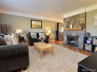 Photo 2: 2969 Austin Ave in VICTORIA: SW Gorge House for sale (Saanich West)  : MLS®# 724943