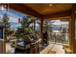 Photo 26: 9143 Tronson Road Adventure Bay: Okanagan Shuswap Real Estate Listing: MLS®# 10308821
