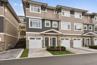 Photo 1: 18 34230 ELMWOOD Drive in Abbotsford: Central Abbotsford Townhouse for sale in "TEN OAKS" : MLS®# R2447846
