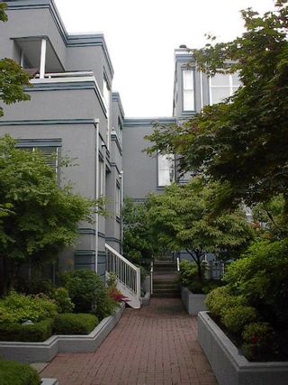 Photo 1: GORGEOUS TOWNHOUSE IN FAIRVIEW