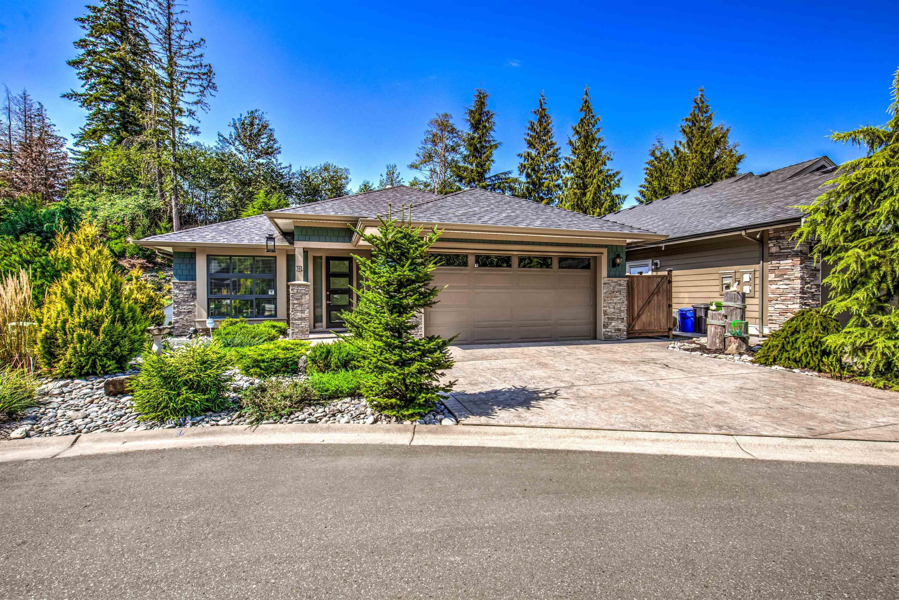 Main Photo: 6 45348 MAGDALENA Place in Chilliwack: Vedder Mountain House for sale in "Riverstone Estates" (Cultus Lake & Area)  : MLS®# R2719154