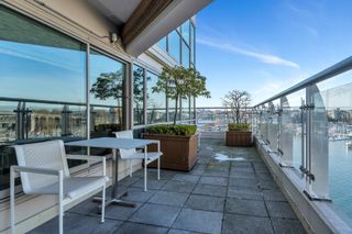 Photo 23: 902 1600 HORNBY Street in Vancouver: Yaletown Condo for sale in "YACHT HARBOUR POINTE" (Vancouver West)  : MLS®# R2846322