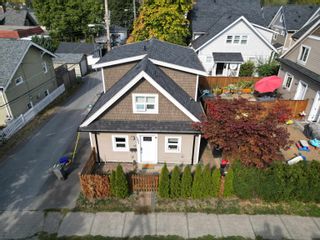 Photo 2: 1483 E 22ND Avenue in Vancouver: Knight Townhouse for sale in "SELF MANAGED 3 UNIT STRATA" (Vancouver East)  : MLS®# R2728081