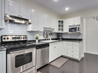 Photo 5: 26 788 W 15TH Avenue in Vancouver: Fairview VW Townhouse for sale in "SIXTEEN WILLOWS" (Vancouver West)  : MLS®# R2898655