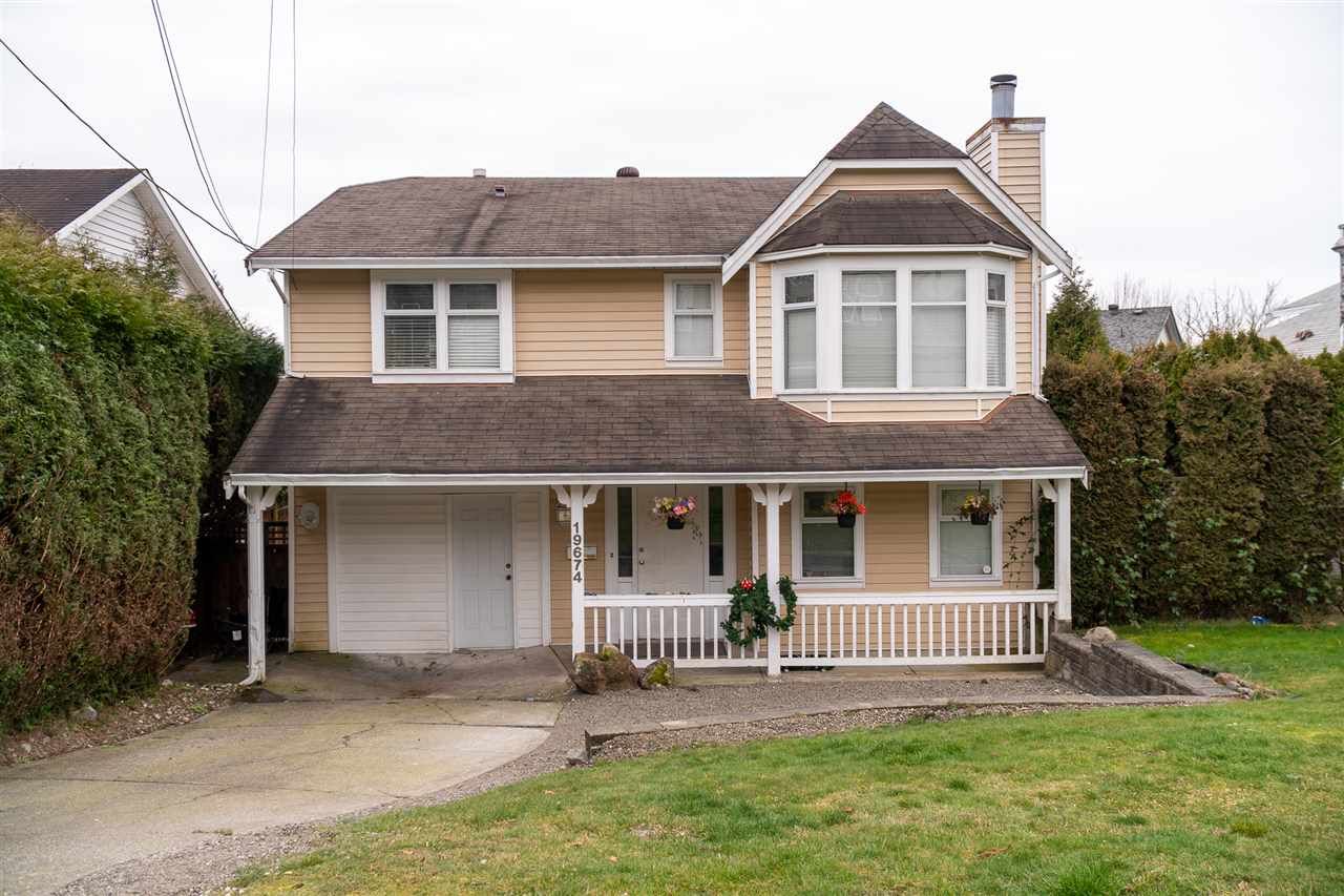 Main Photo: 19674 68 Avenue in Langley: Willoughby Heights House for sale : MLS®# R2506352