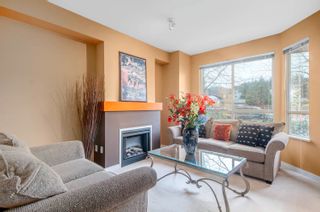 Photo 2: 4 100 KLAHANIE Drive in Port Moody: Port Moody Centre Townhouse for sale in "INDIGO" : MLS®# R2648721