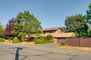 Photo 60: 1250 Verdier Ave in Central Saanich: CS Brentwood Bay House for sale : MLS®# 912579