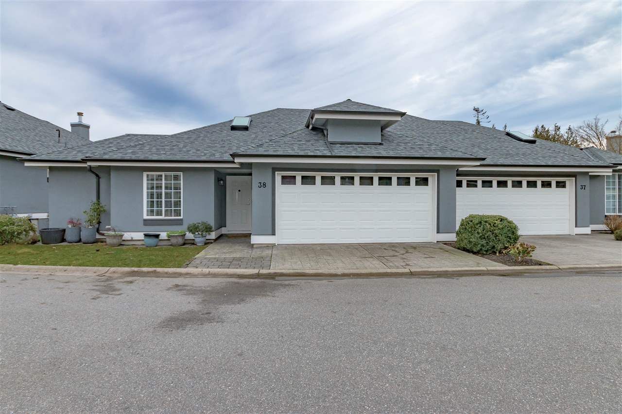 Main Photo: 38 2068 WINFIELD Drive in Abbotsford: Abbotsford East Townhouse for sale in "SUMMIT AT ROSEHILL" : MLS®# R2232393