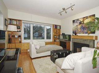 Photo 2: 2507 E 17TH Avenue in Vancouver: Renfrew Heights House for sale (Vancouver East)  : MLS®# R2032304