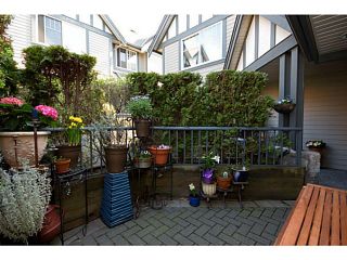 Photo 9: 653 ST ANDREWS Avenue in North Vancouver: Lower Lonsdale Townhouse for sale in "Charlton Court" : MLS®# V998570