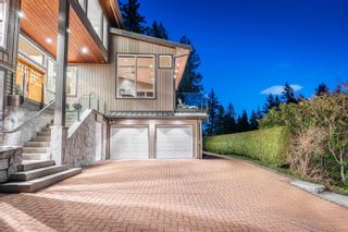 Photo 3: 1395 CAMRIDGE Road in West Vancouver: Westhill House for sale : MLS®# R2872784