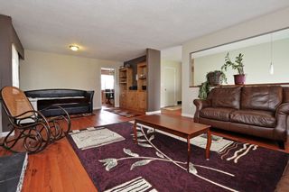 Photo 3: 1958 WILTSHIRE Avenue in Coquitlam: Cape Horn House for sale : MLS®# R2037803