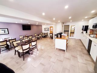 Photo 2: : Strathmore Hotel/Motel for sale : MLS®# A2005194