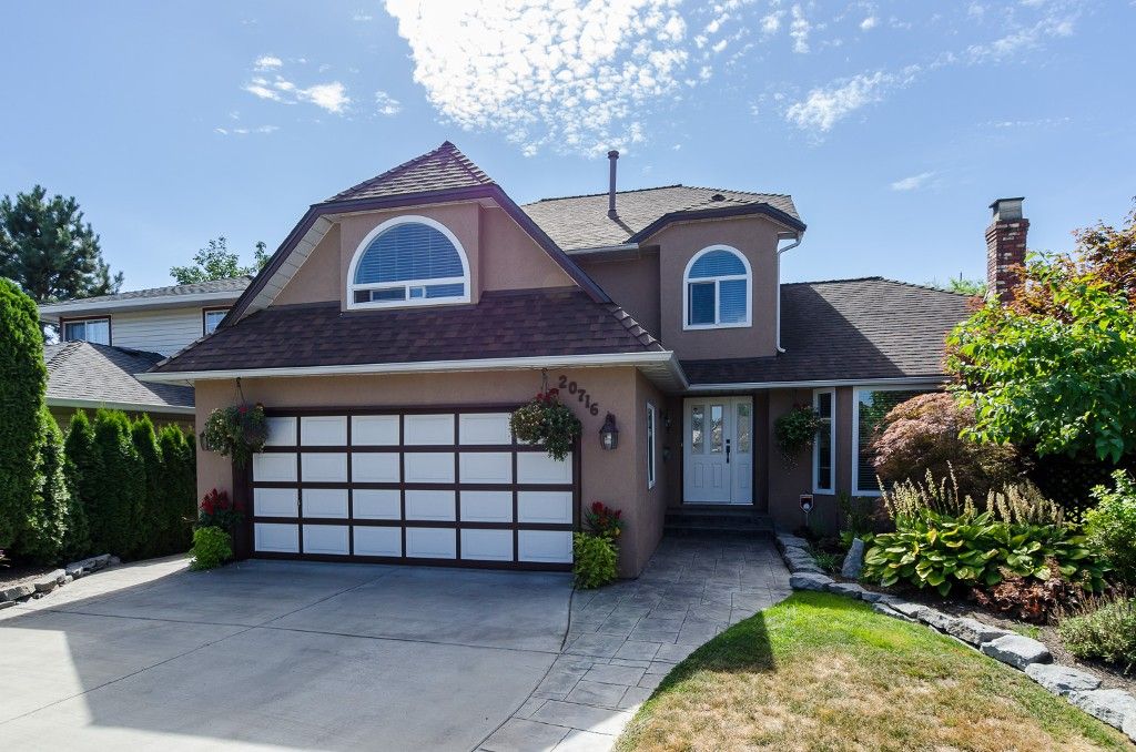 Main Photo: 20716 51ST Avenue in Langley: Langley City House for sale : MLS®# F1450329