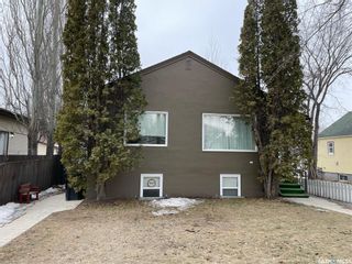 Photo 1: 819 H Avenue North in Saskatoon: Westmount Residential for sale : MLS®# SK966108