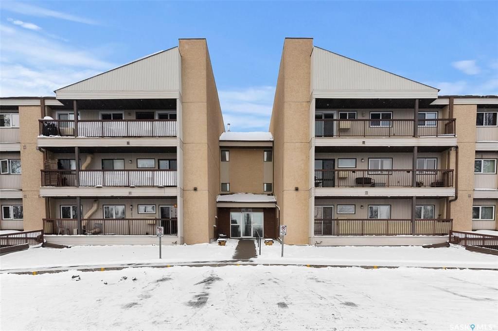 Main Photo: 101 1130 Radway Street North in Regina: Lakewood Residential for sale : MLS®# SK949981