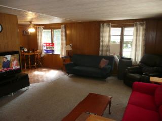 Photo 4: 142 201 CAYER Street in Coquitlam: Maillardville Manufactured Home for sale in "WILDWOOD PARK" : MLS®# R2172334