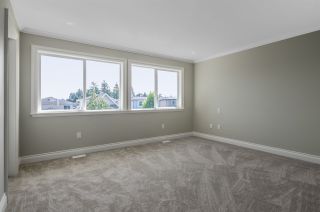 Photo 10: 15520 RUSSELL Avenue: White Rock House for sale (South Surrey White Rock)  : MLS®# R2193188
