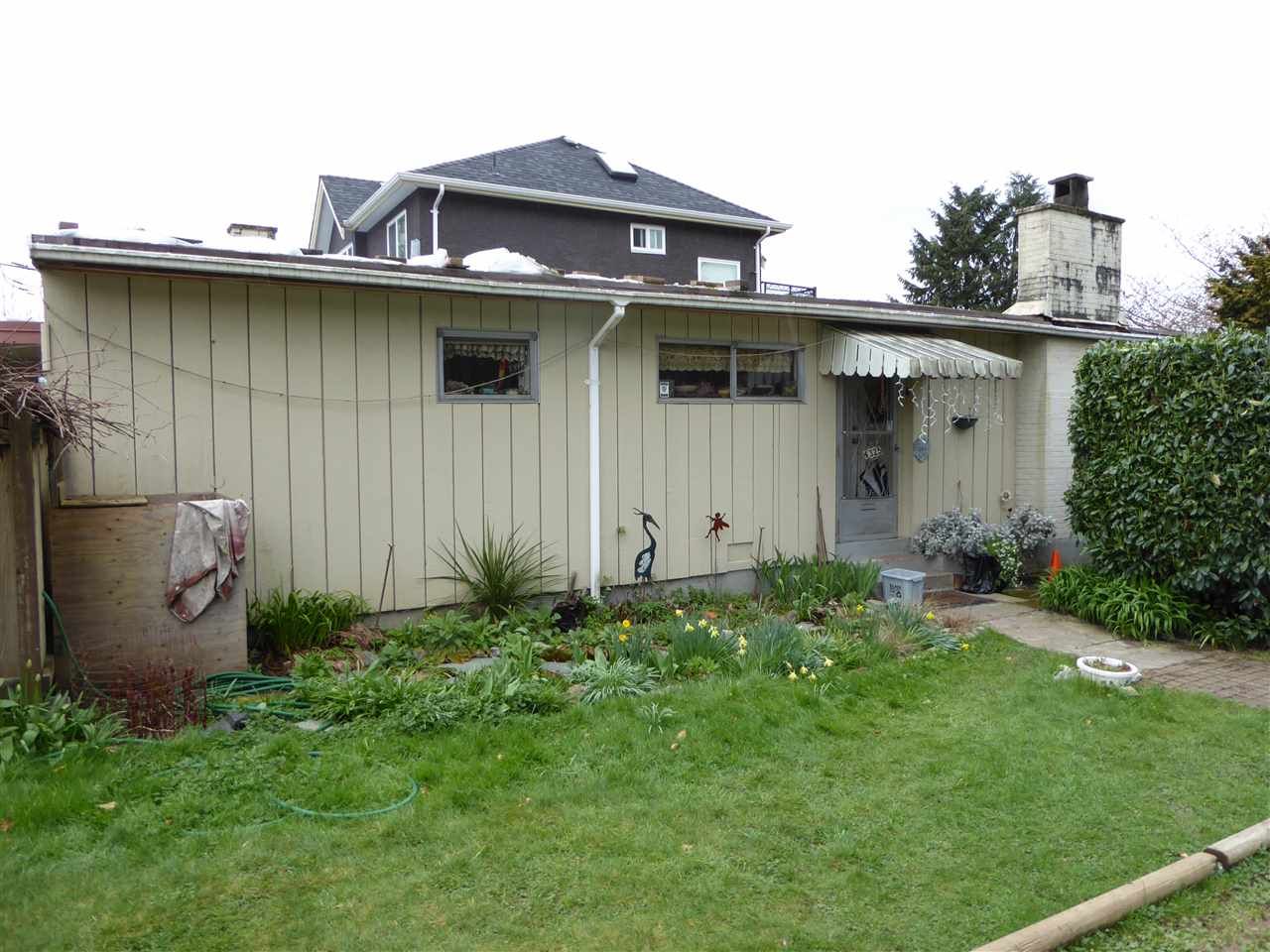 Main Photo: 4325 PENTICTON Street in Vancouver: Collingwood VE House for sale (Vancouver East)  : MLS®# R2049414