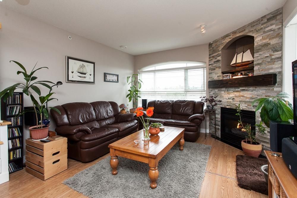 Main Photo: 315 6336 197 Street in Langley: Willoughby Heights Condo for sale : MLS®# R2122870